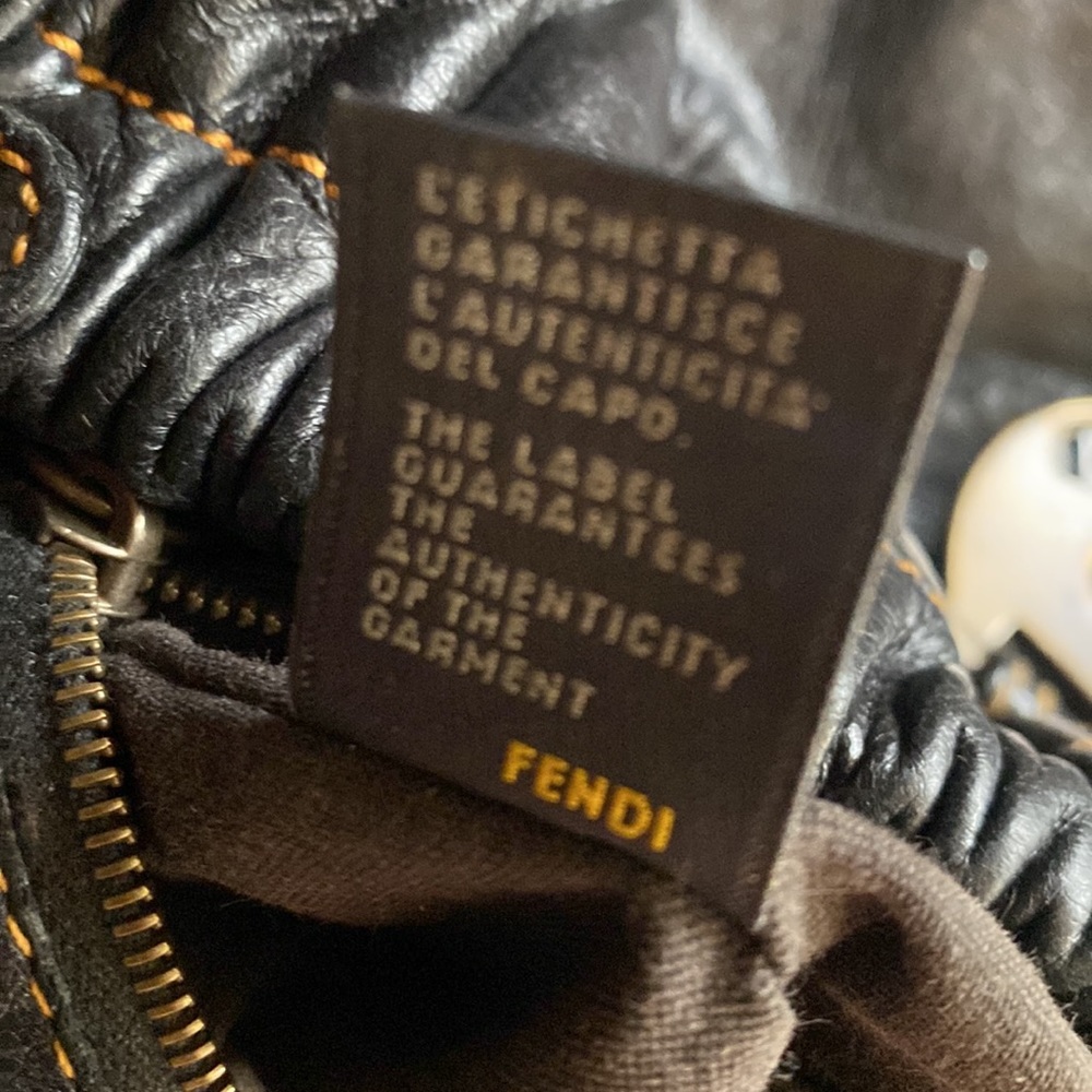 Fendi Black Leather Women's Bag - Picture 14 of 16